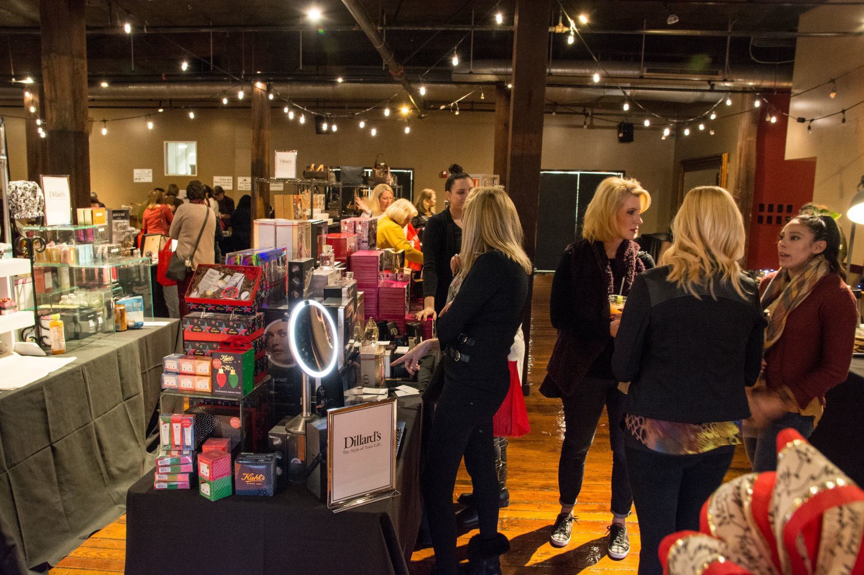 St. Louis Post-Dispatch Holiday Pop & Shop Event